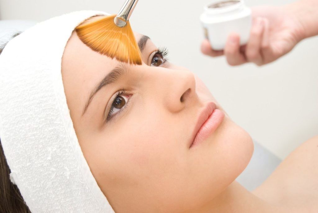 Peeling químico facial: todo lo que necesitas saber
