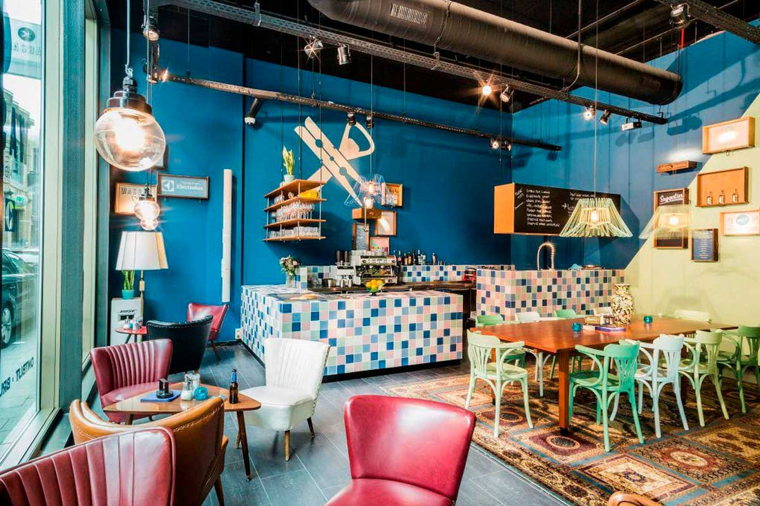 Reinventando la peluquería: decoración de interiores, desayunos y copas.